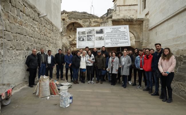 “Tarihi Eserlere Uygun Malzemelerle Dokunmak” (Touching the Historical Monuments with the Appropriate Materials)