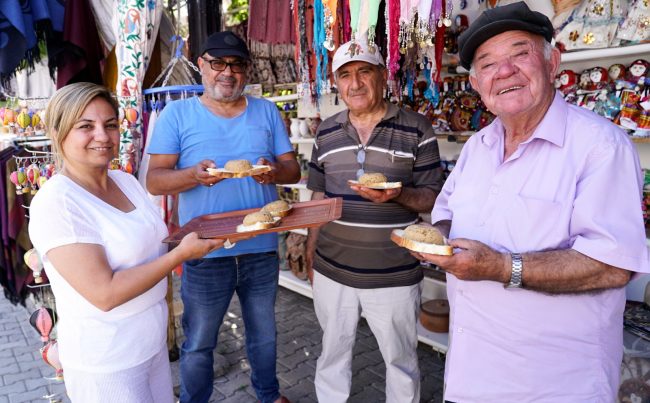 Mustafapaşa’ nın Unutulmaya Yüz Tutmuş Bayram Geleneği “Peşniçka” Kapadokya Üniversitesinde Yeniden Hayat Buldu 